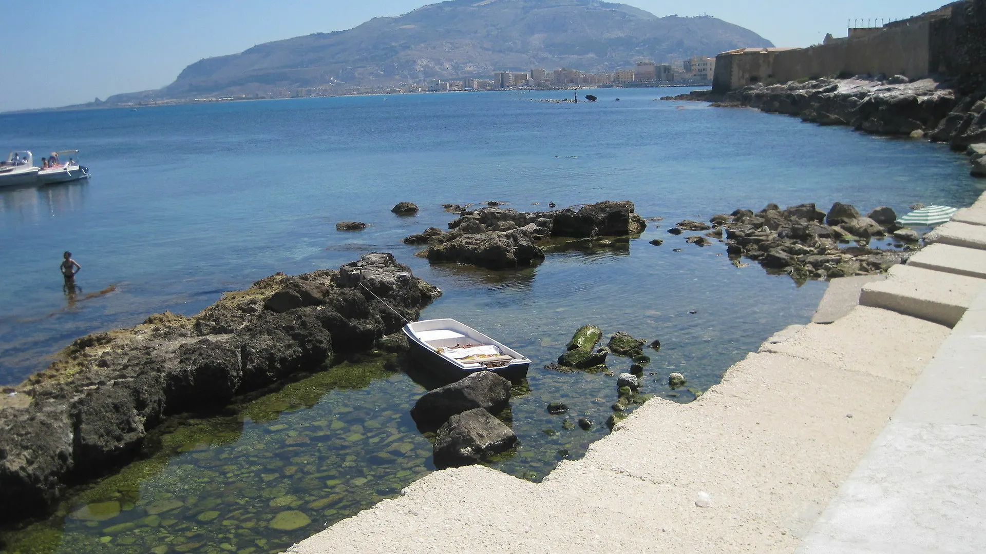 *** Affittacamere Hotel Al Bastione Imperiale Trapani Italia