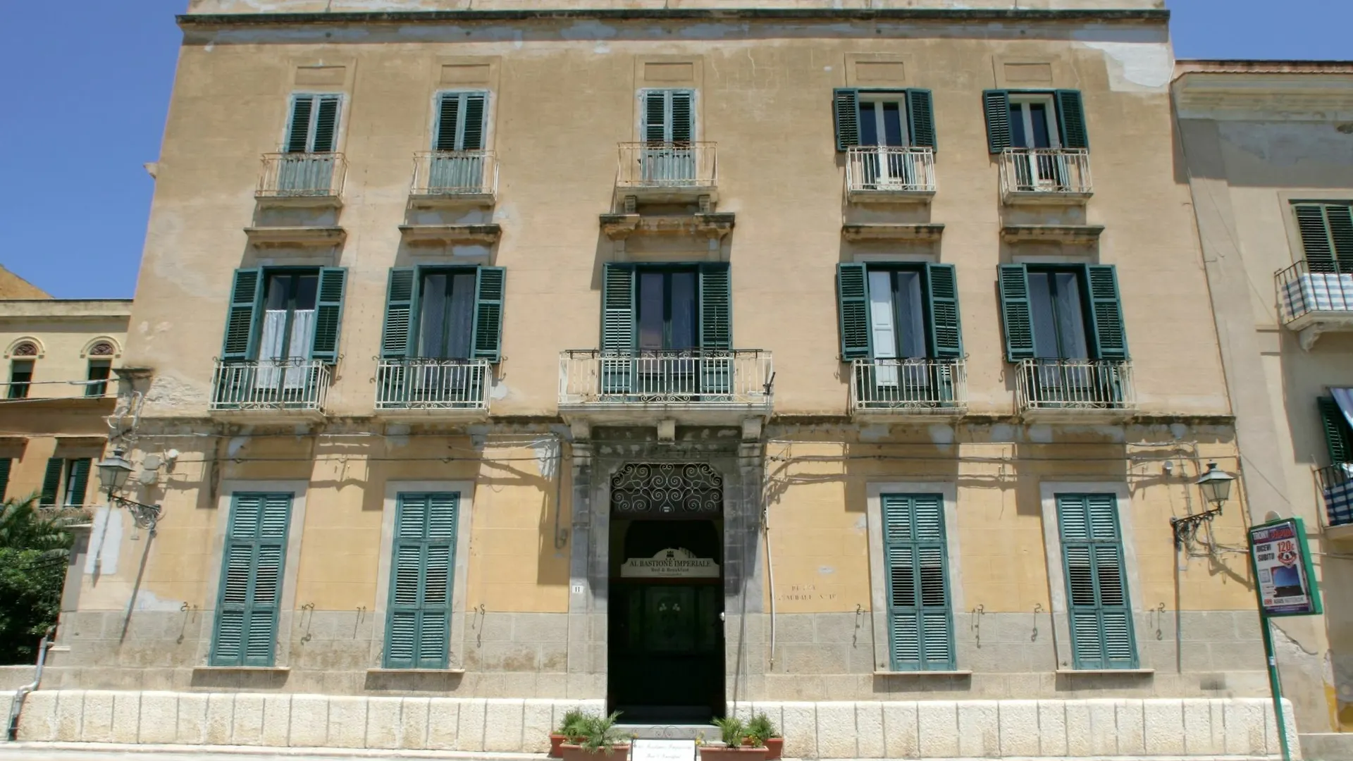 Al Bastione Imperiale contacts